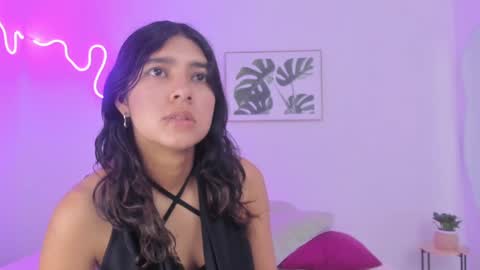 Snapshot of cherrydollxx chatting on October 28, 11:38 am C H E R R Y online show from October 28, 11:38 am