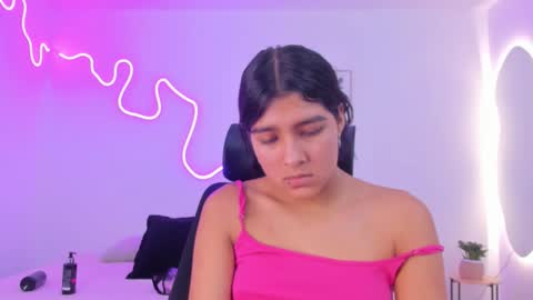 Snapshot of cherrydollxx chatting on October 23, 4:13 pm C H E R R Y online show from October 23, 4:13 pm