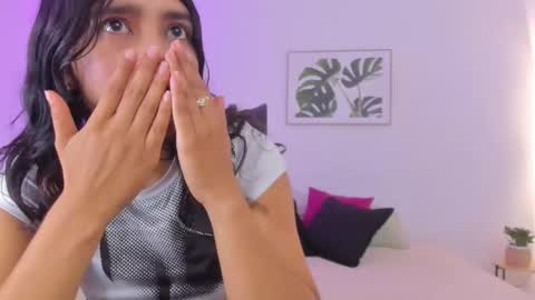 Snapshot of cherrydollxx chatting on October 22, 3:50 pm C H E R R Y online show from October 22, 3:50 pm