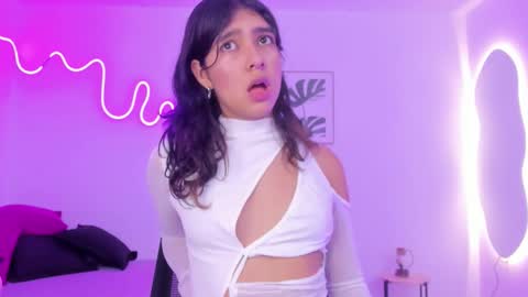 Snapshot of cherrydollxx chatting on October 5, 12:21 pm C H E R R Y online show from October 5, 12:21 pm