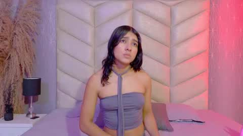 Snapshot of cherrydollxx chatting on September 30, 12:00 pm C H E R R Y online show from September 30, 12:00 pm