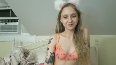 cherryflavorxx online show from May 28, 1:14 am