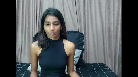 Snapshot of cherryindian4u69 chatting on January 17, 5:00 am leah online show from January 17, 5:00 am