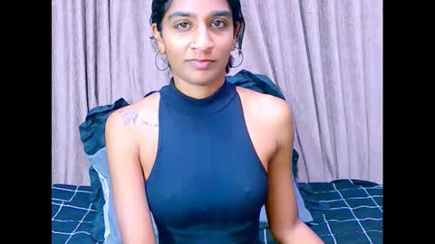Snapshot of cherryindian4u69 chatting on December 30, 5:26 am leah online show from December 30, 5:26 am