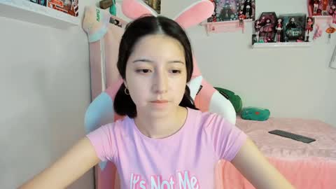 cherrycute666 online show from December 20, 11:47 pm