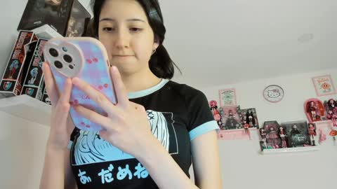 cherrycute666 online show from December 12, 5:52 am