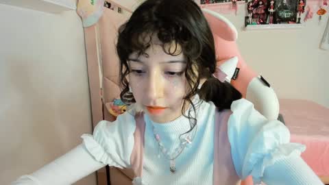 cherrycute666 online show from December 19, 5:51 am