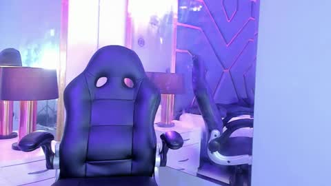 cherryposse  online show from October 1, 10:59 pm