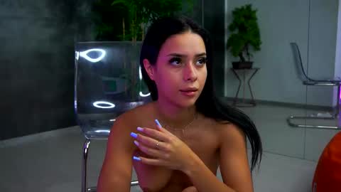 Selena online show from September 24, 8:30 pm