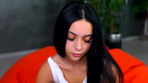 Selena online show from October 17, 6:55 pm