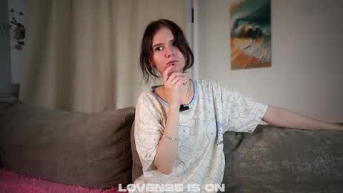 Leia online show from November 6, 1:55 am