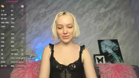 Cheryl online show from December 15, 10:59 pm