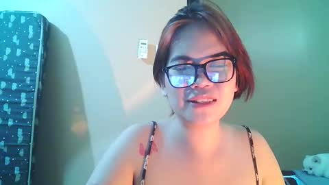 chesca online show from March 22, 1:17 pm