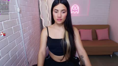 Chiara  online show from December 27, 6:35 am