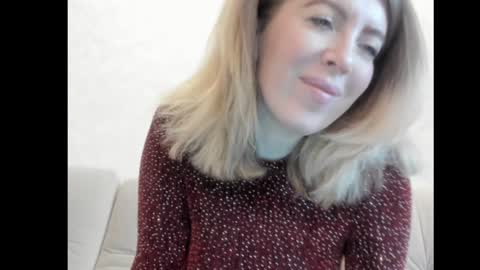Snapshot of chicafortuna chatting on January 23, 2:33 am NBFG online show from January 23, 2:33 am