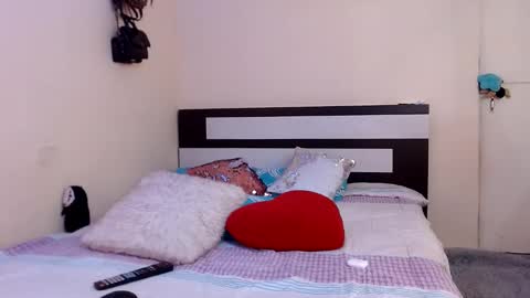 Snapshot of chikandela chatting on December 3, 11:24 pm Valentina online show from December 3, 11:24 pm