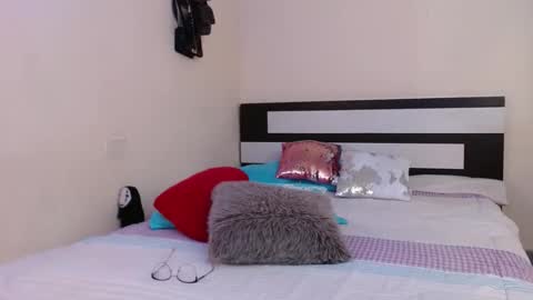Snapshot of chikandela chatting on February 8, 9:57 pm Valentina online show from February 8, 9:57 pm