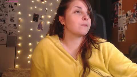 Saya online show from September 24, 10:09 pm