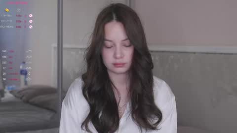 Nicole online show from May 19, 4:52 am