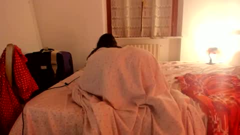 Snapshot of chillwithcamii chatting on September 21, 4:00 am yoursensualparadise online show from September 21, 4:00 am