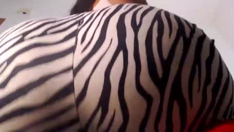 yoursensualparadise online show from January 19, 6:43 pm