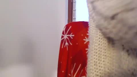 yoursensualparadise online show from January 19, 8:29 am