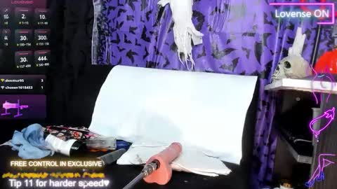 Snapshot of chiquihornymature chatting on October 23, 11:55 pm chiquihornymature online show from October 23, 11:55 pm