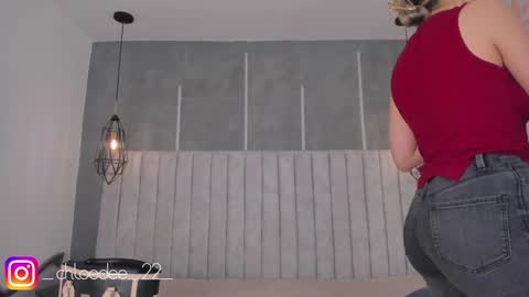 Chloe online show from January 28, 10:56 am