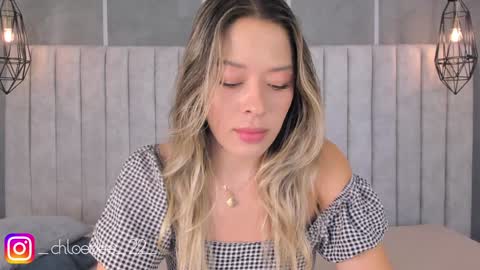 Chloe online show from December 4, 11:30 am