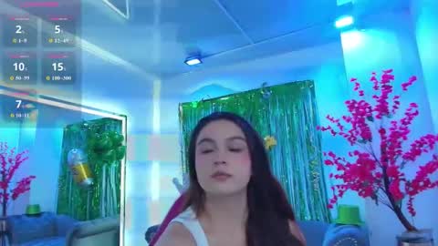 Chloe online show from March 19, 11:25 am