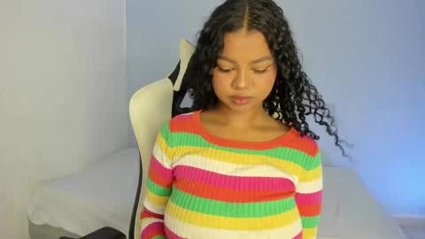 Snapshot of chloe_evans21 chatting on February 20, 2:40 am chloe online show from February 20, 2:40 am