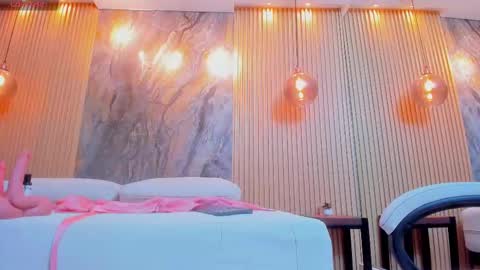 Snapshot of chloe_murray chatting on October 9, 8:02 pm CHLOE online show from October 9, 8:02 pm