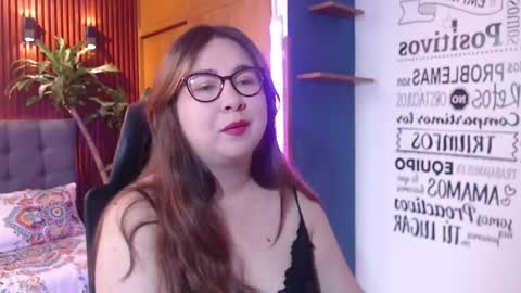 chloe_prg online show from February 17, 12:49 pm