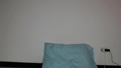 Chloe  online show from May 8, 9:27 pm