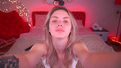 chloebright online show from February 2, 9:02 pm