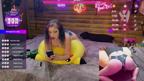 ChloeeRose online show from October 27, 9:05 am