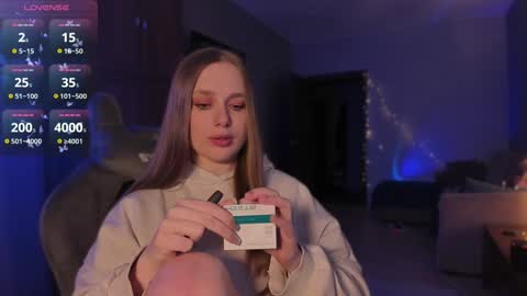 chloegins online show from January 24, 12:41 pm