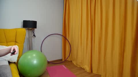 ChloeHalses online show from January 15, 7:03 am