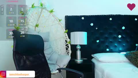 Snapshot of chloeharper_ chatting on September 15, 1:41 pm Chloe Harper online show from September 15, 1:41 pm