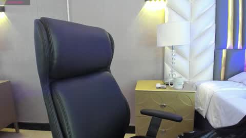  Chloe Harper  online show from January 5, 5:27 pm