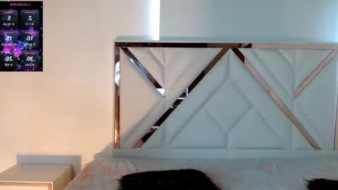 Snapshot of chloejohnsoon chatting on February 24, 1:08 pm Chloe online show from February 24, 1:08 pm