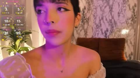 Snapshot of chloemasonn chatting on October 16, 11:24 am chloemasonn online show from October 16, 11:24 am