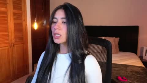 ChloeTurner  online show from April 6, 8:21 pm