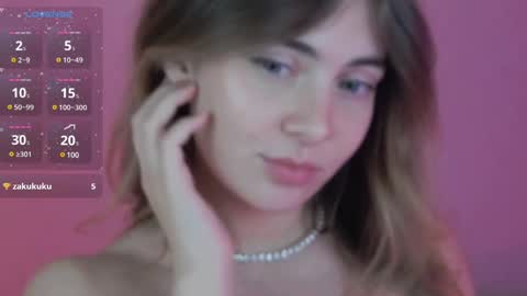 Snapshot of chloi_hes chatting on December 23, 5:43 pm chloi_hes online show from December 23, 5:43 pm