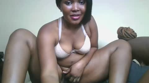 Snapshot of choco_baeb chatting on February 12, 7:24 pm nei online show from February 12, 7:24 pm