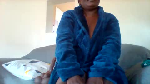 Snapshot of chocobabe002 chatting on October 6, 9:48 am chocobabe002 online show from October 6, 9:48 am