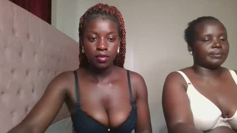 Snapshot of chocolate_iva chatting on September 11, 1:55 pm Iva online show from September 11, 1:55 pm