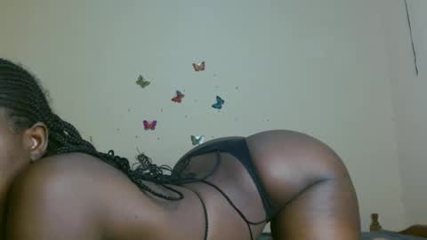 Snapshot of chocolatebony_ chatting on January 18, 12:13 am chocolatebony_ online show from January 18, 12:13 am