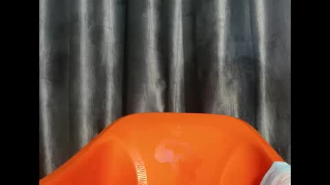 chocoslut22 online show from October 24, 5:58 am