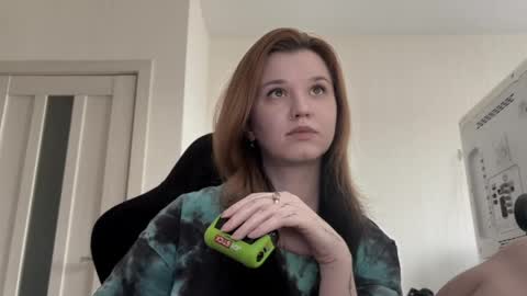 Lissa online show from April 14, 1:44 pm